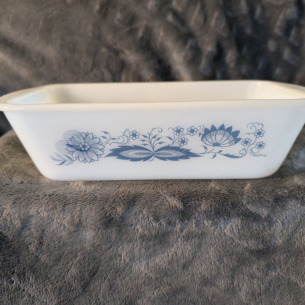 Vintage Glasbake White&Blue Floral Baking Dish
